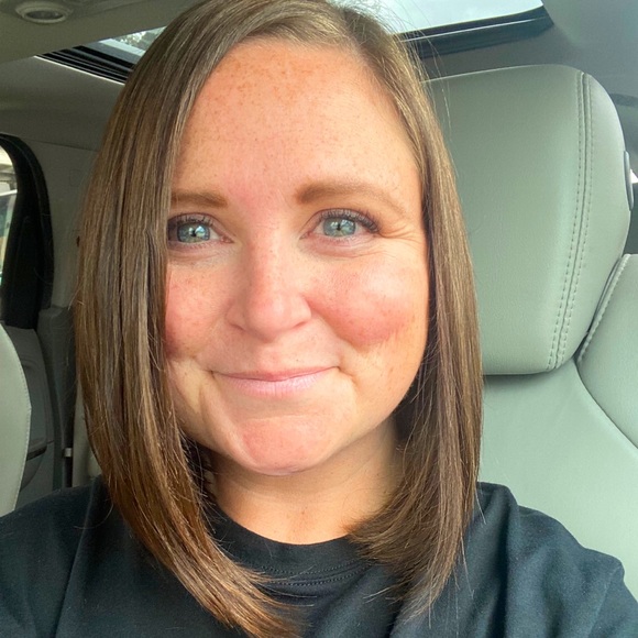 Meet your Posher, Ashley - Picture 1 of 1